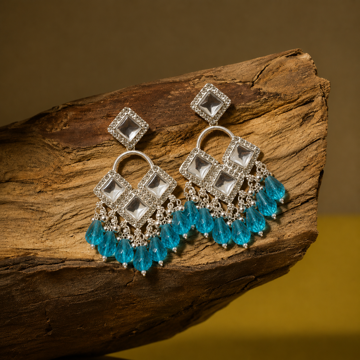 Traditional vs Modern Jhumkas: Which Style Suits You?