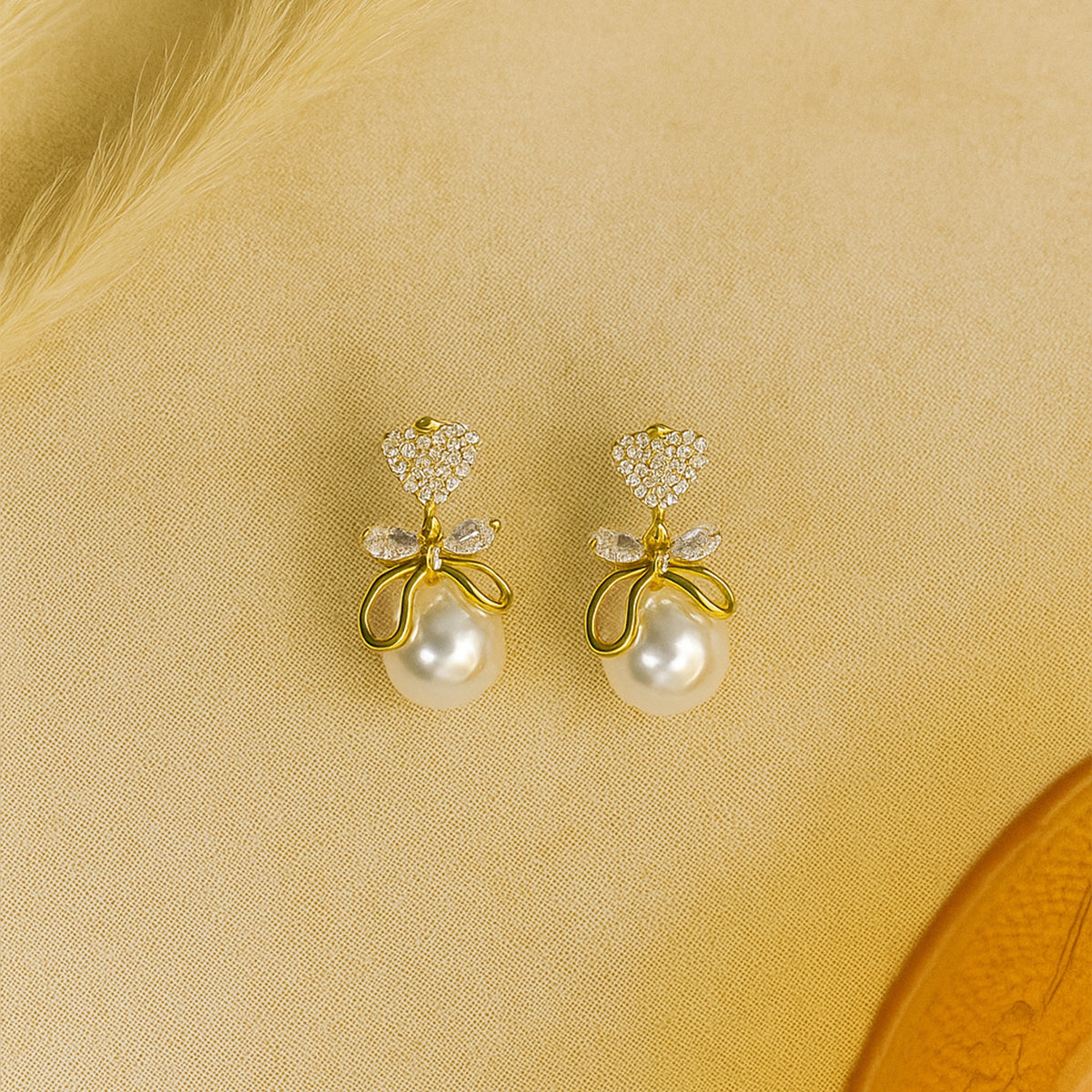 Pearl Studded Earring with Austrian Stones