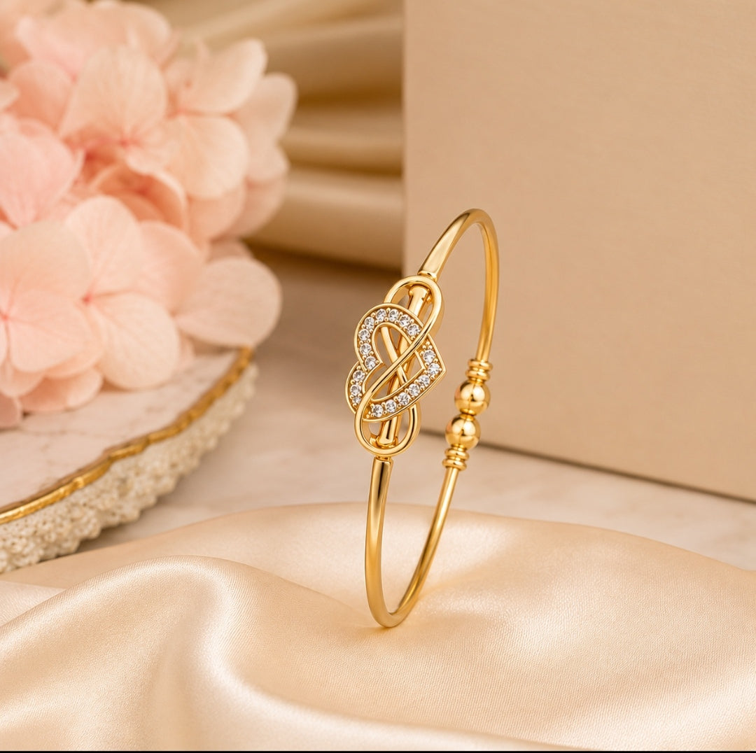 Heart Shaped Anti Tarnish Bracelet For Women