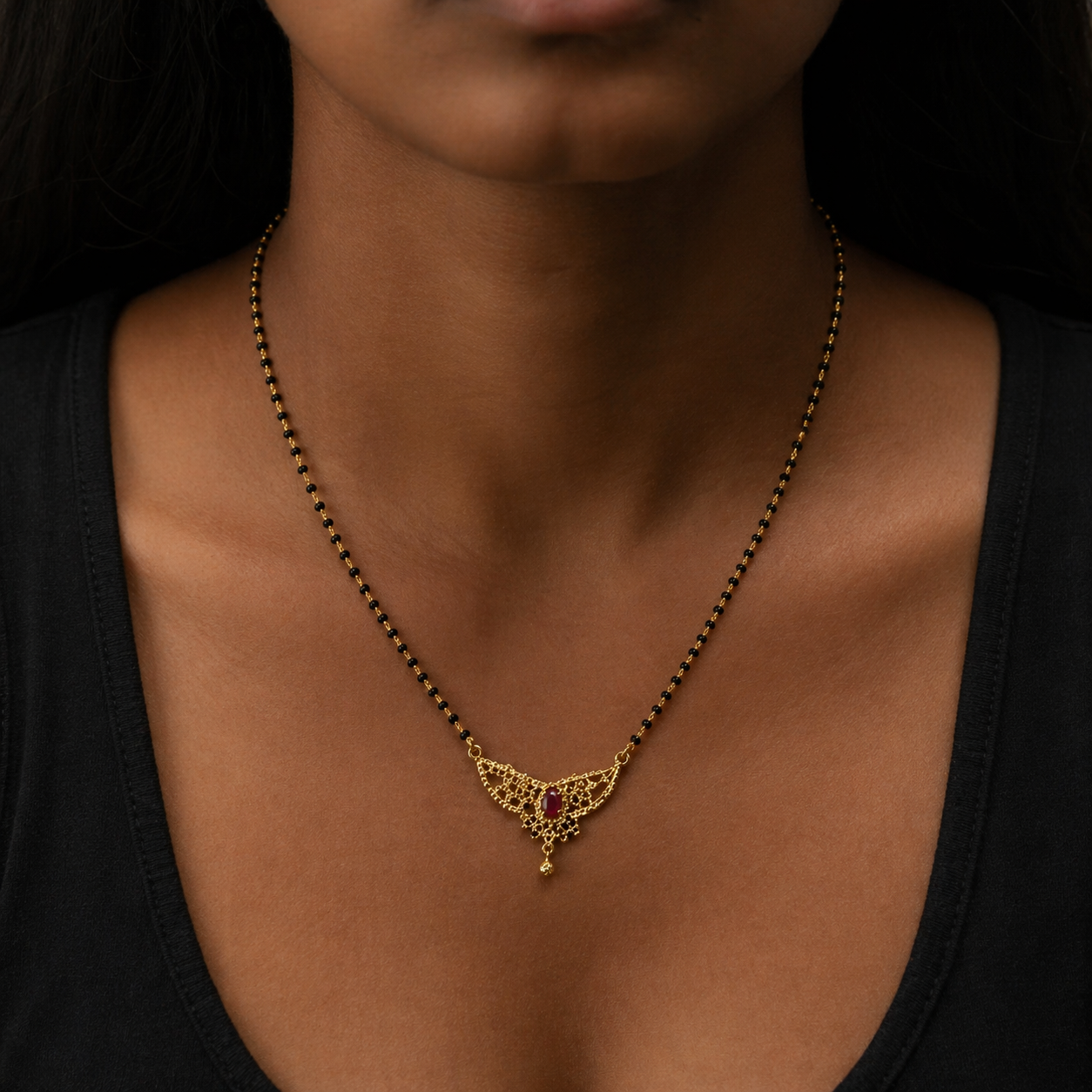 Fashionable Mangalsutra With Artificial Stone Studded